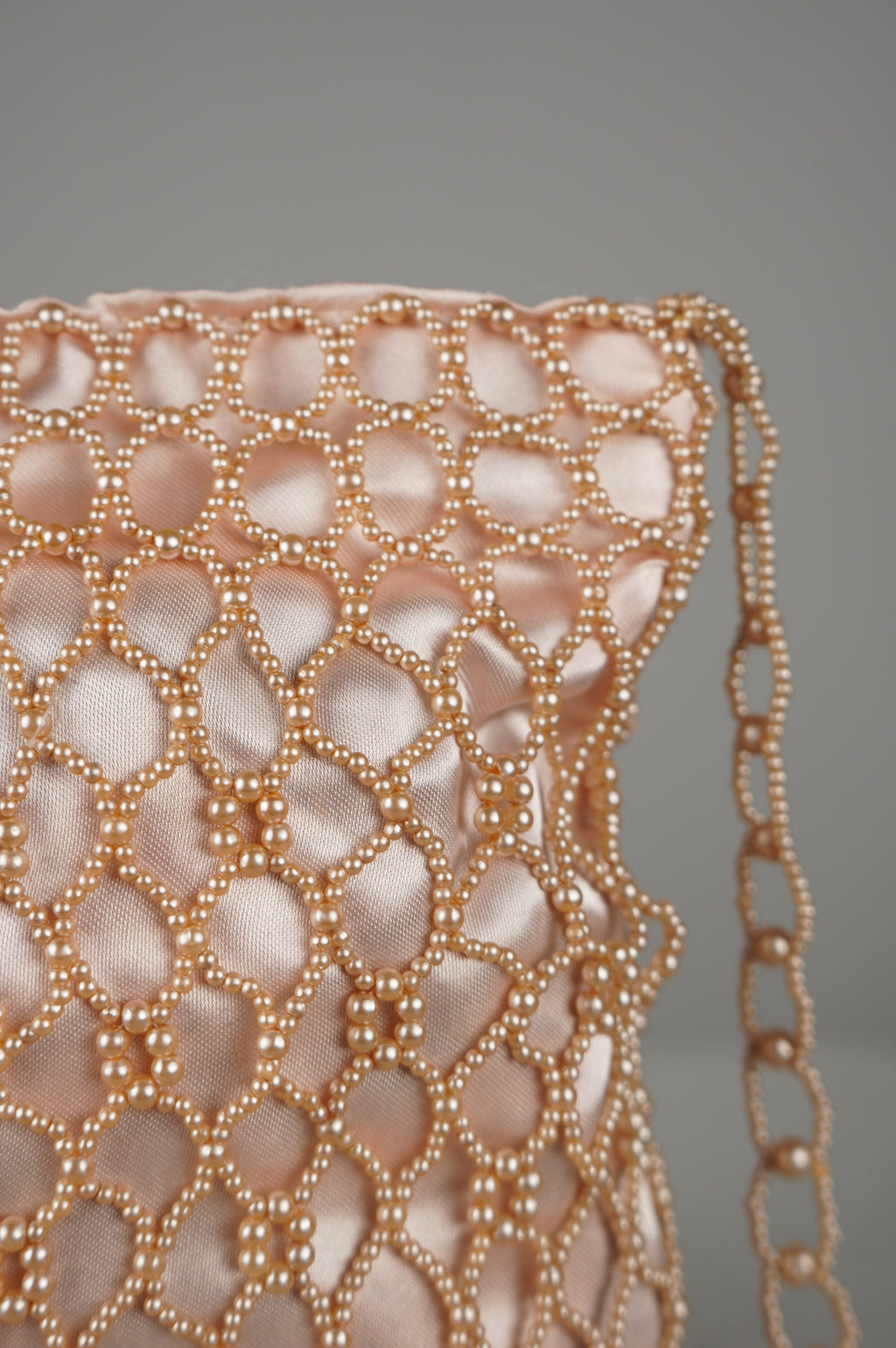Borsetta vintage ricamata in perline
