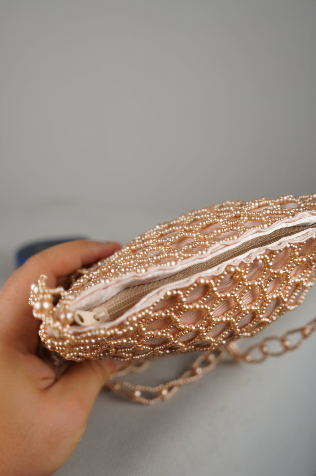 Borsetta vintage ricamata in perline
