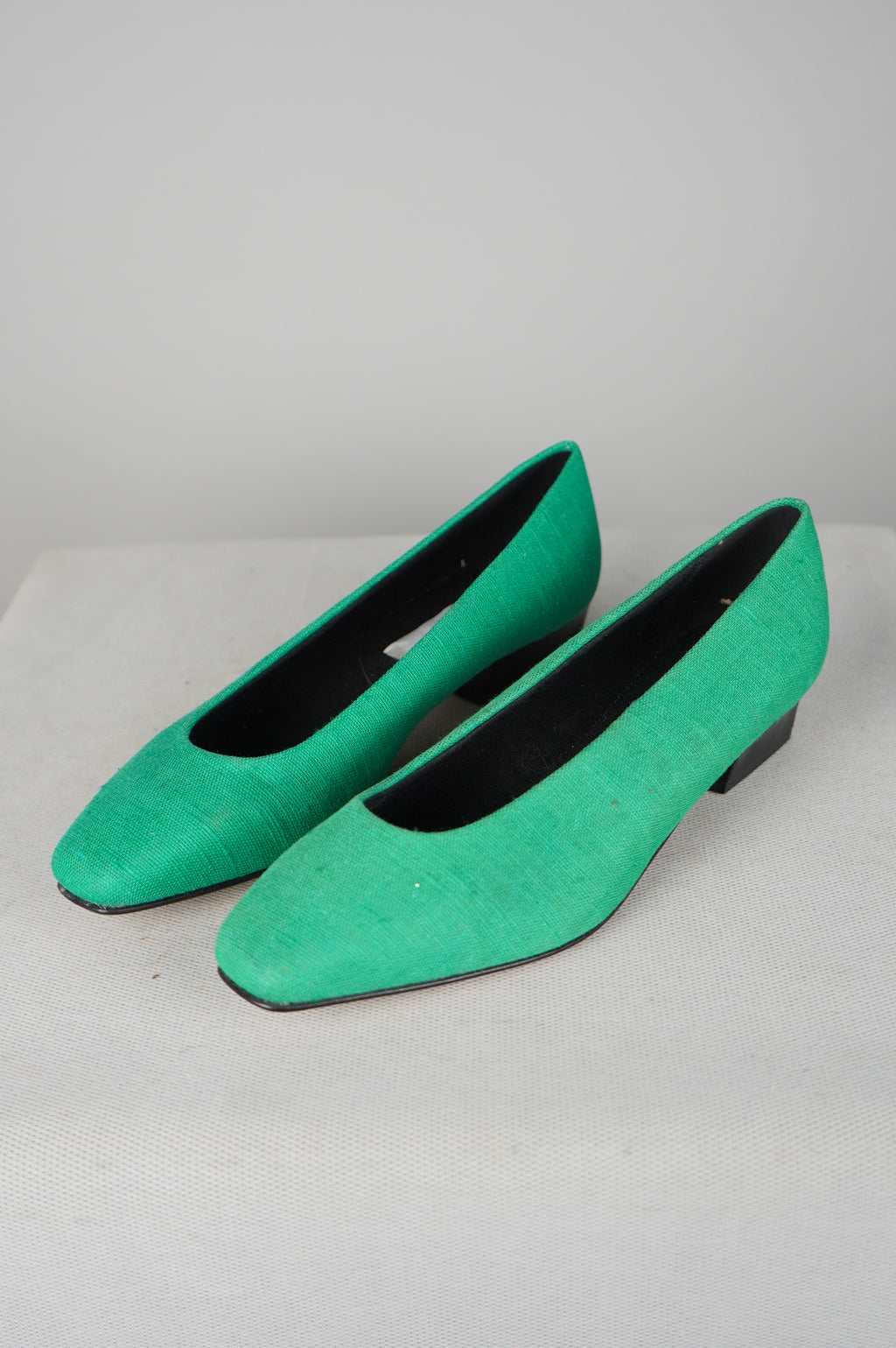 Ballerine vintage a punta quadra
