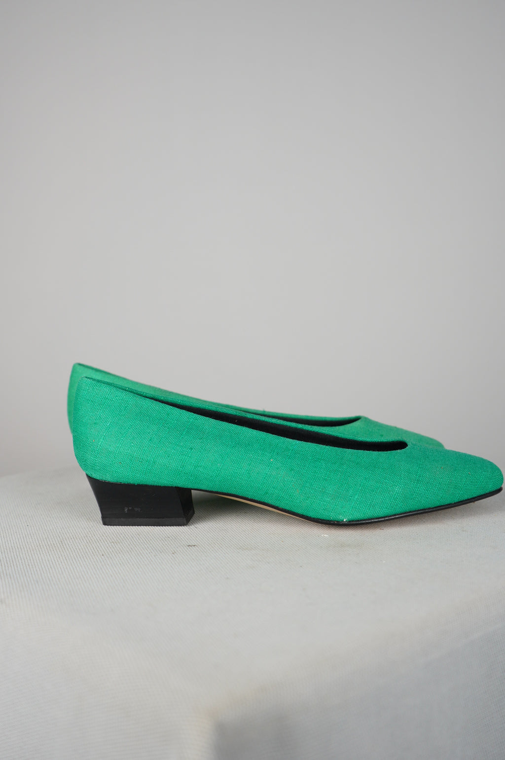 Ballerine vintage a punta quadra