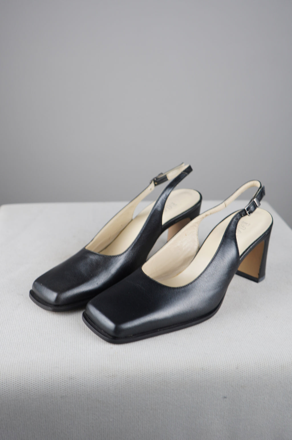 Slingback vintage in vera pelle
