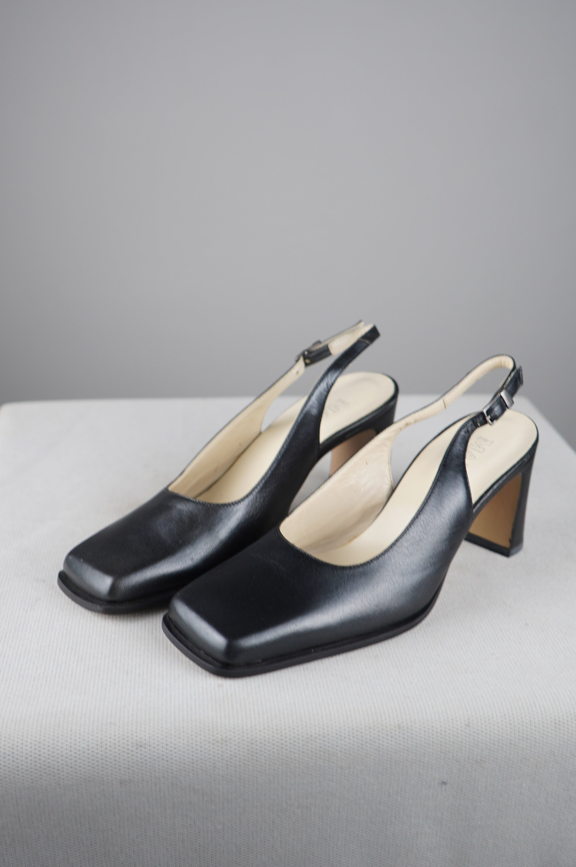 Slingback vintage in vera pelle