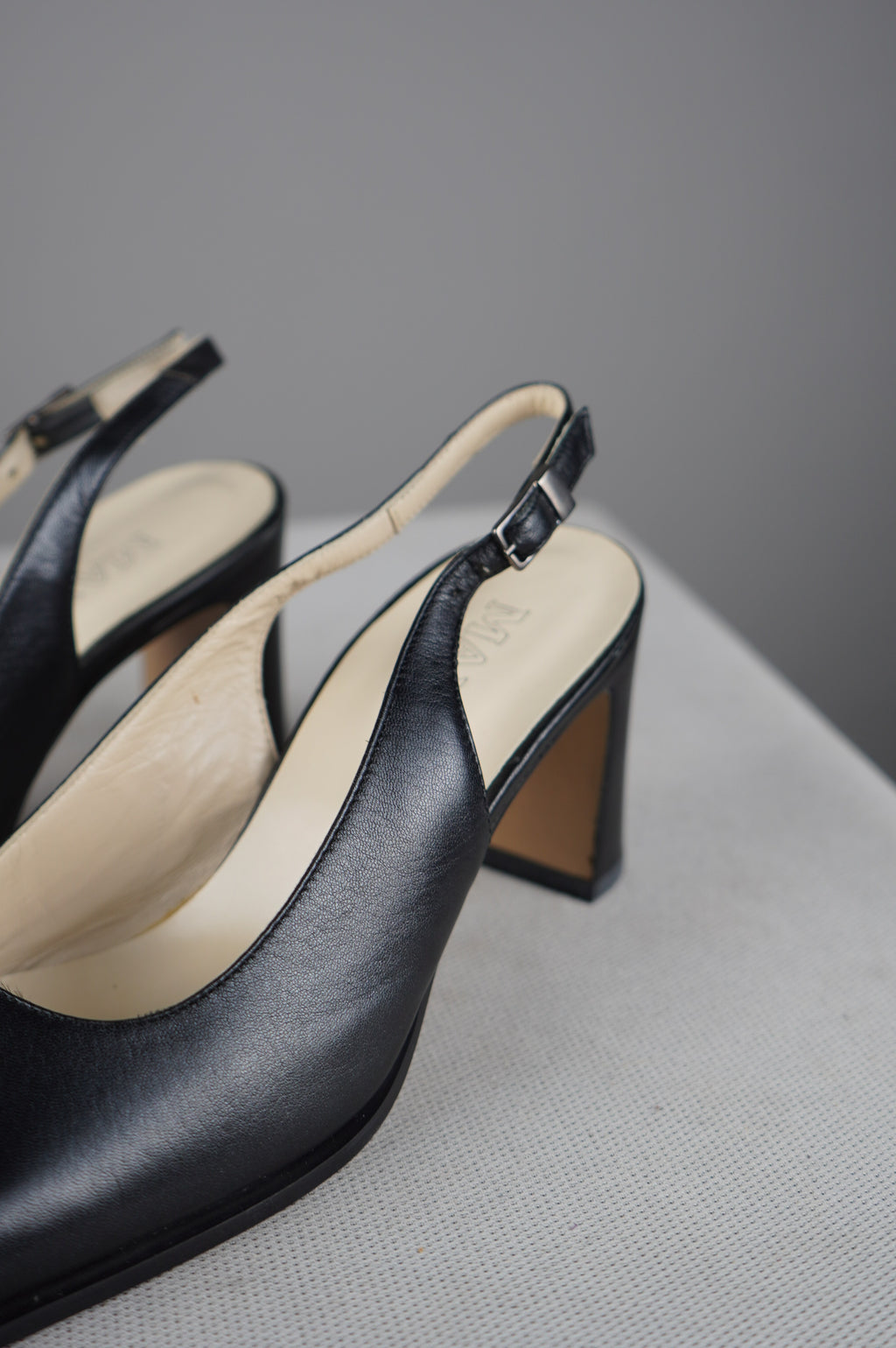 Slingback vintage in vera pelle