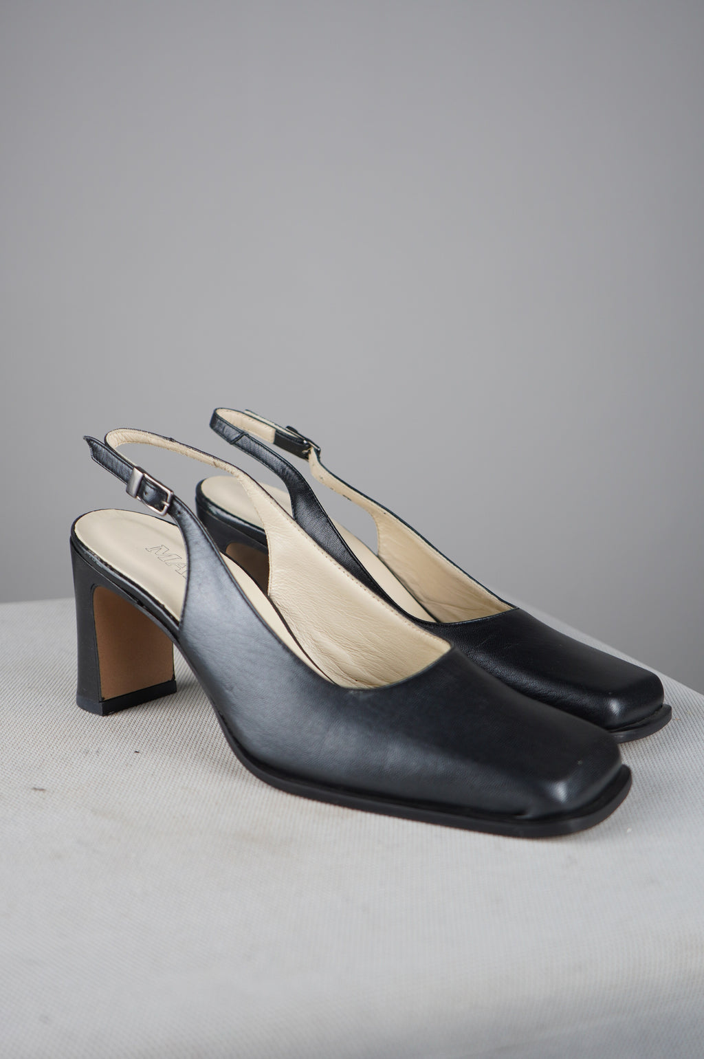 Slingback vintage in vera pelle