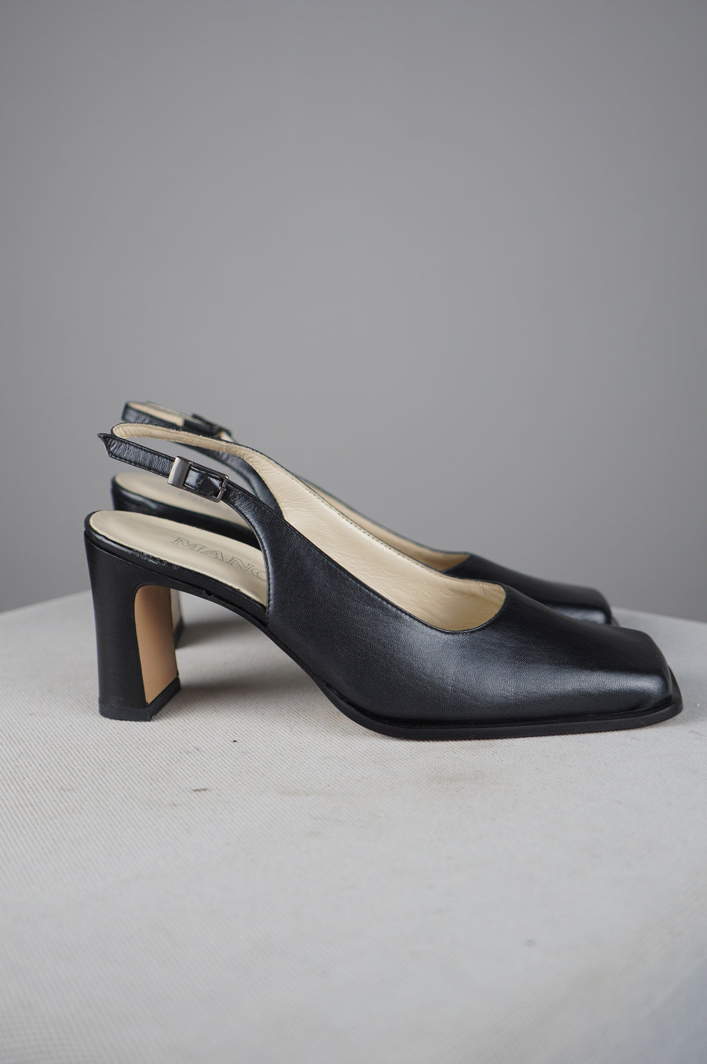Slingback vintage in vera pelle
