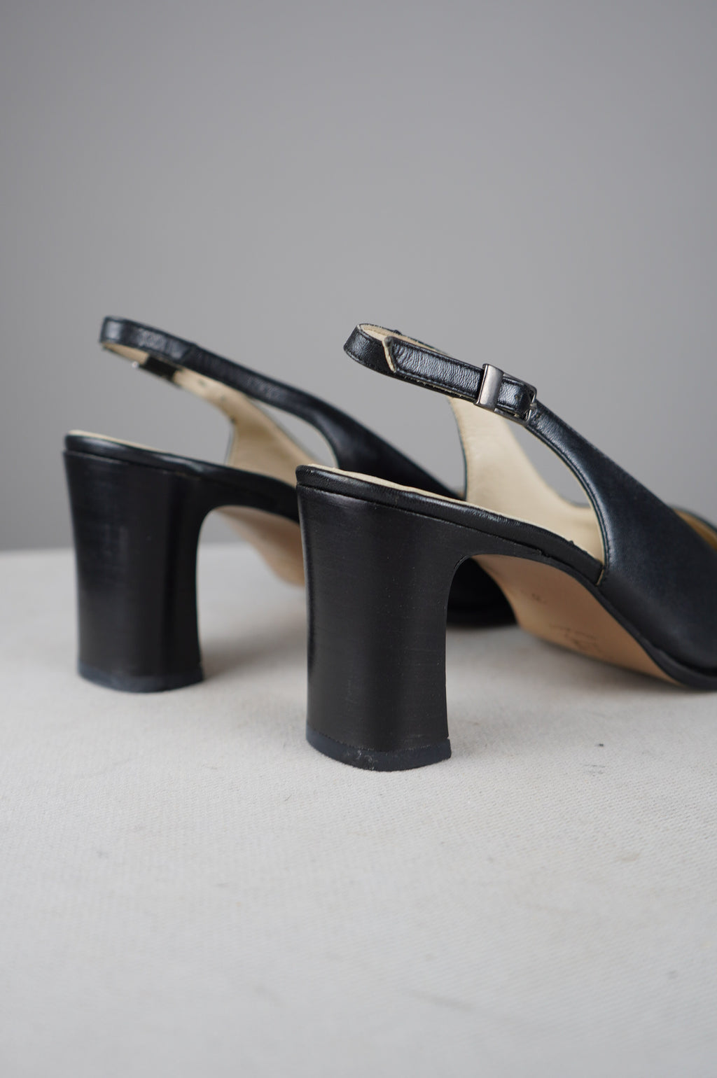 Slingback vintage in vera pelle