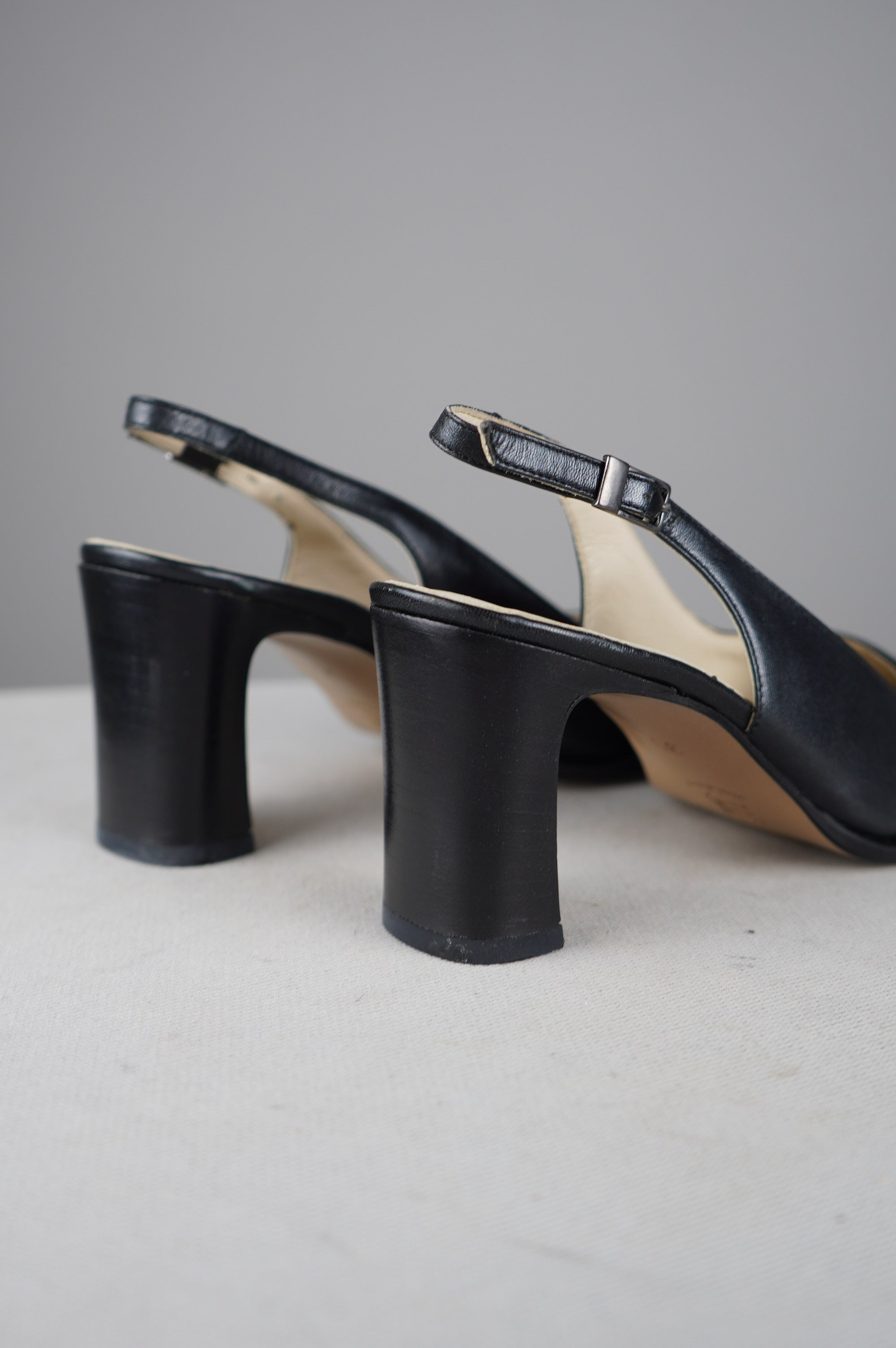 Slingback vintage in vera pelle