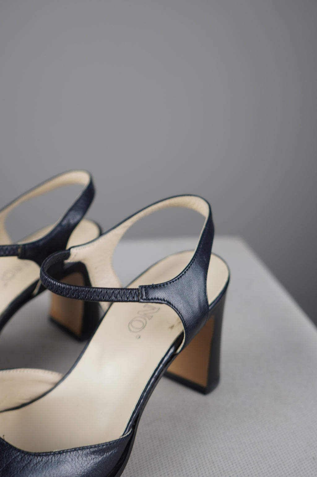 Tacchi punta quadra vintage in vera pelle n 35