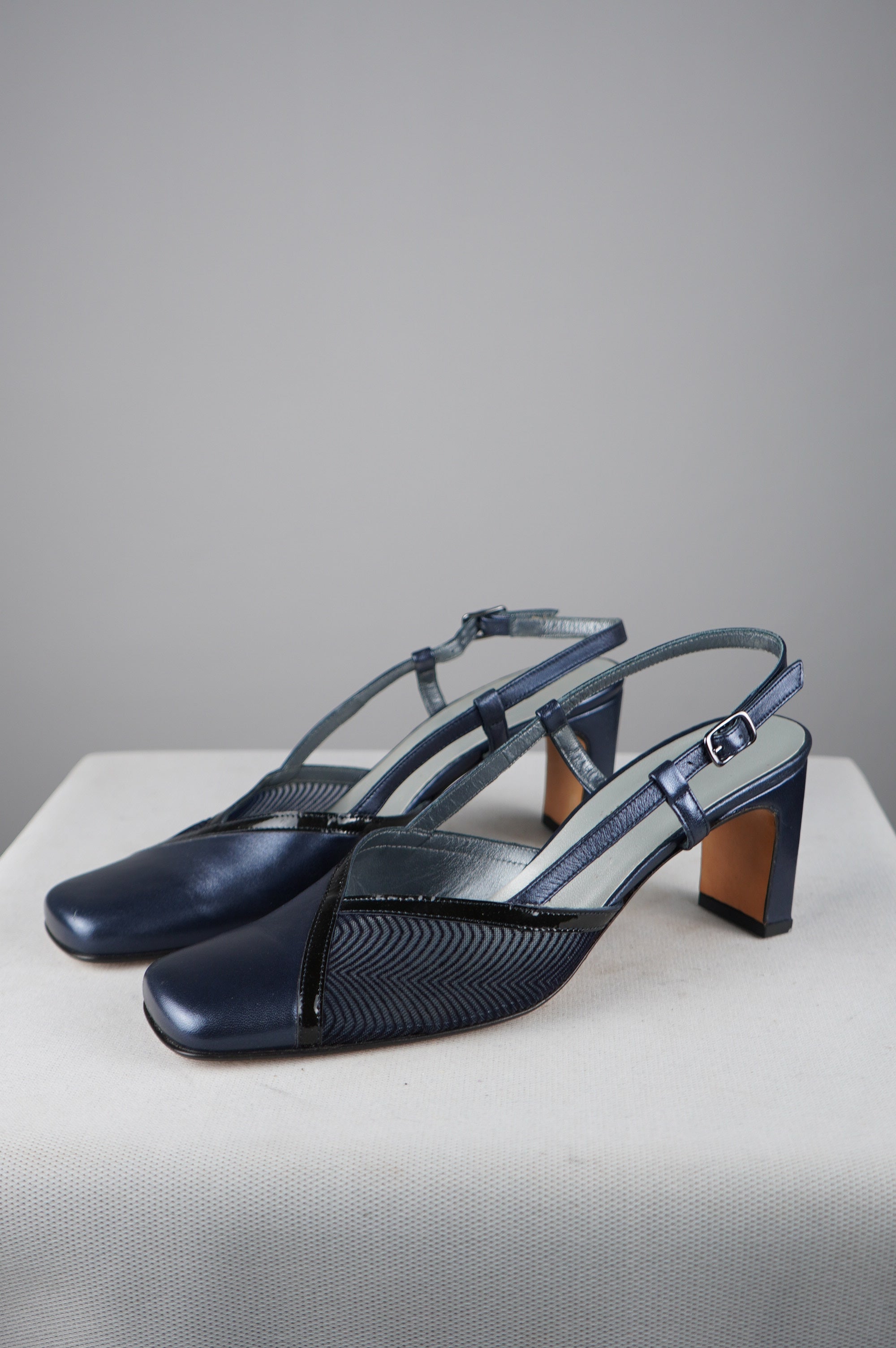 Slingback vintage in vera pelle
