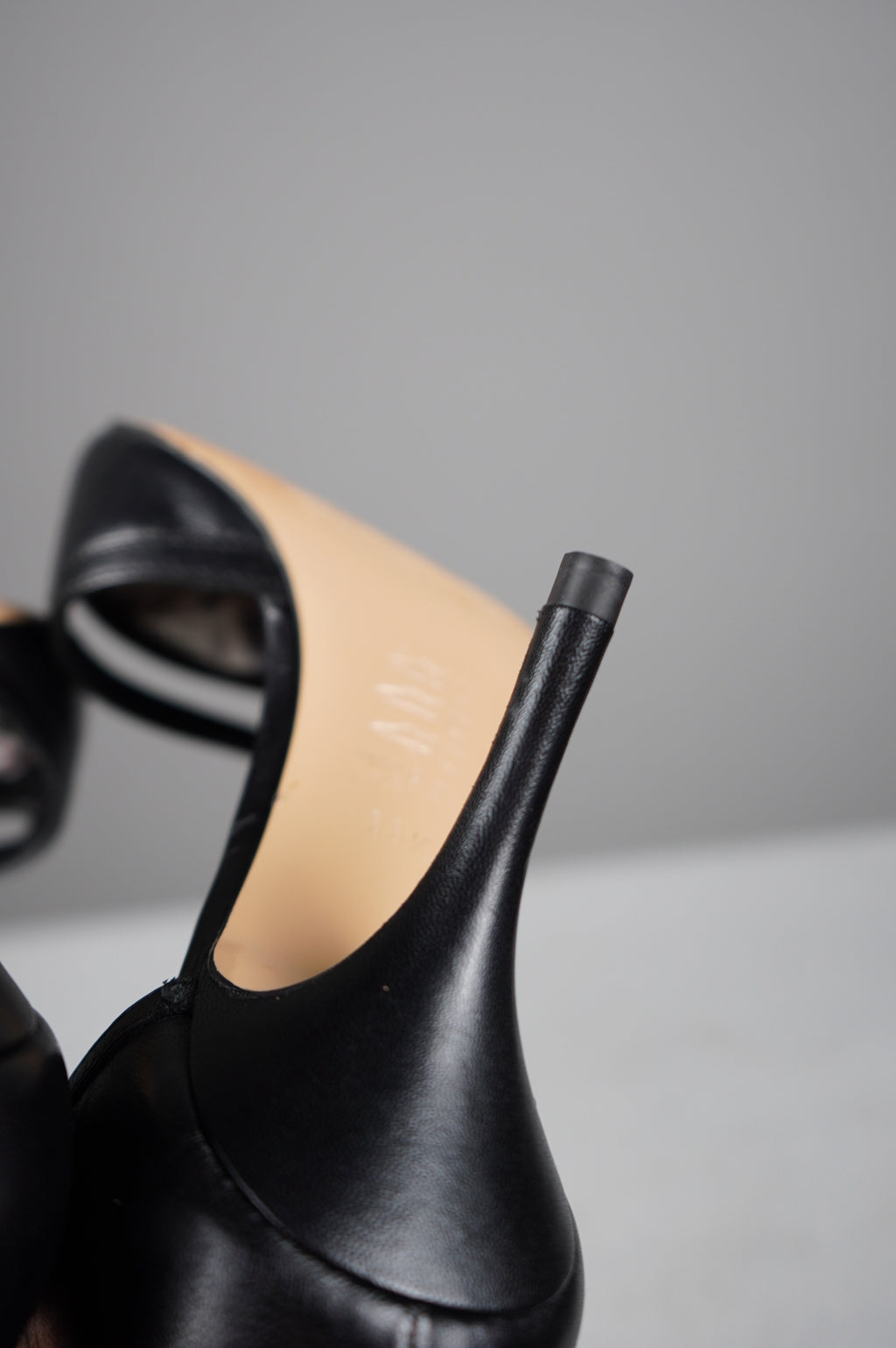 tacchi a punta in vera pelle n 38,5