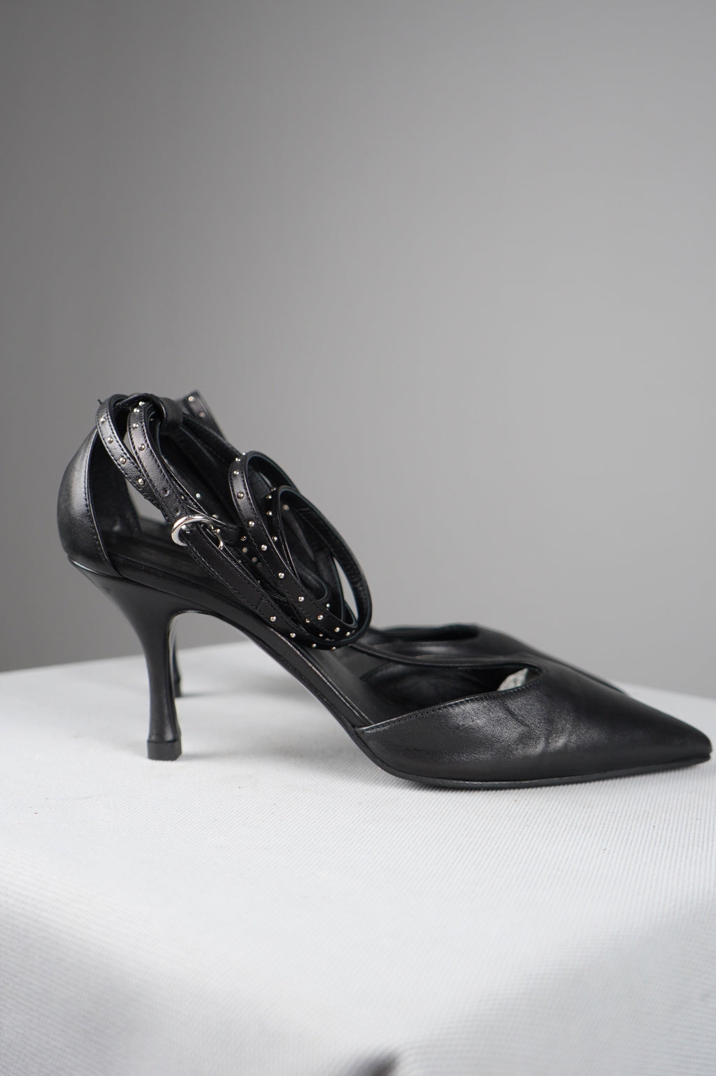 tacchi in vera pelle con laccetti n 39