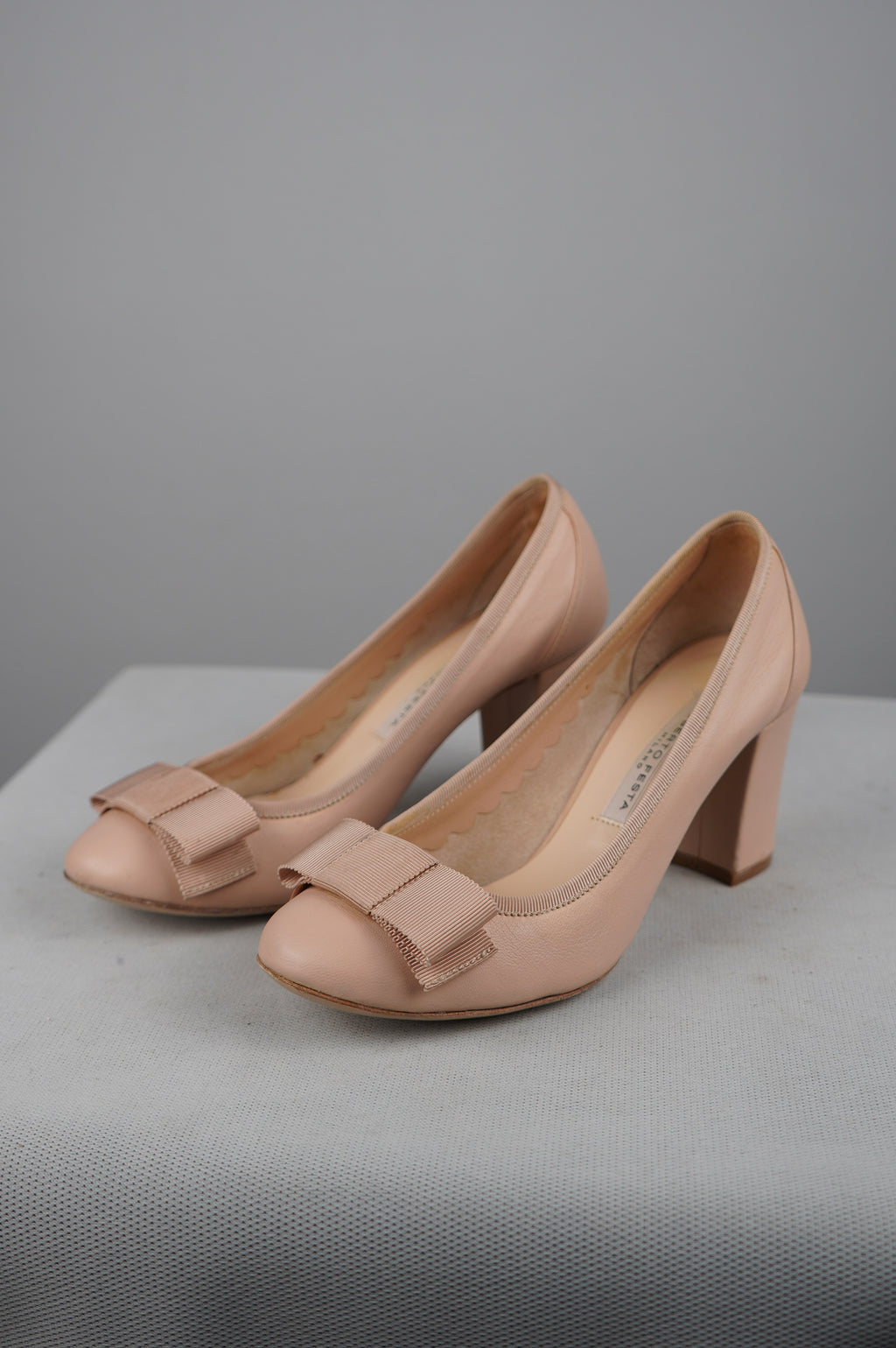 Tacchi con fiocco in vera pelle n 36