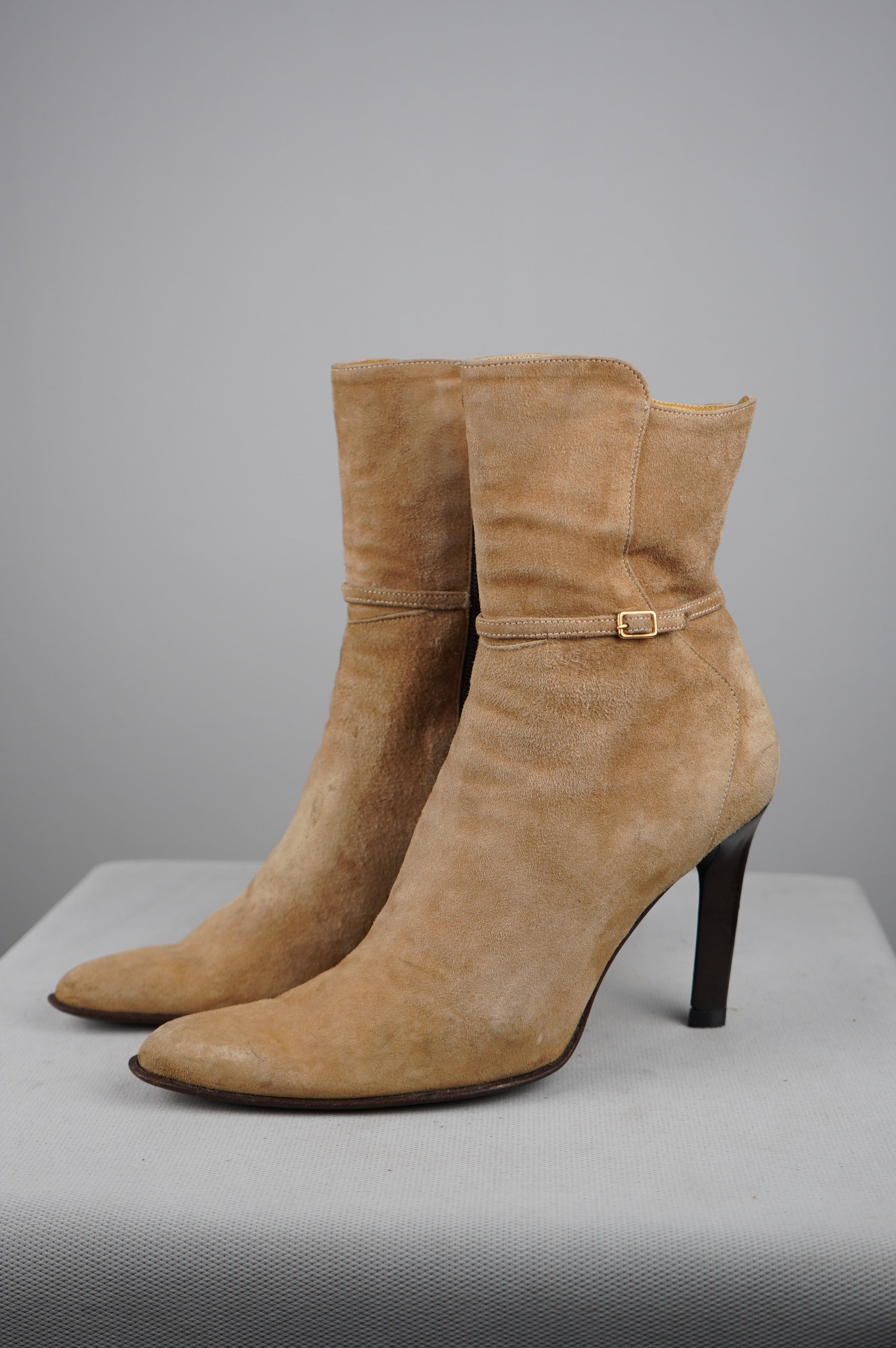 Stivali vintage in vera pelle scamosciata
