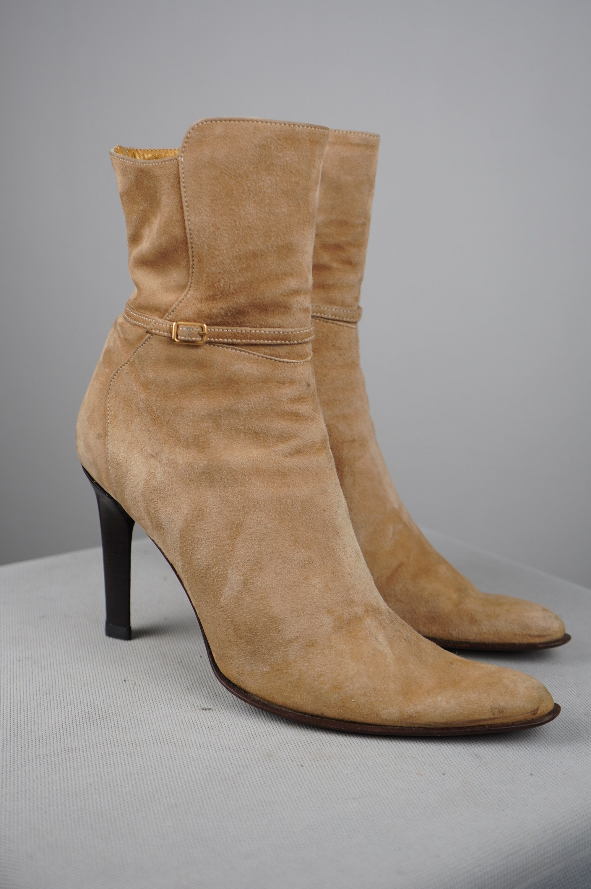 Stivali vintage in vera pelle scamosciata n 38