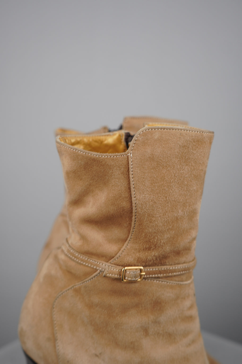 Stivali vintage in vera pelle scamosciata n 38