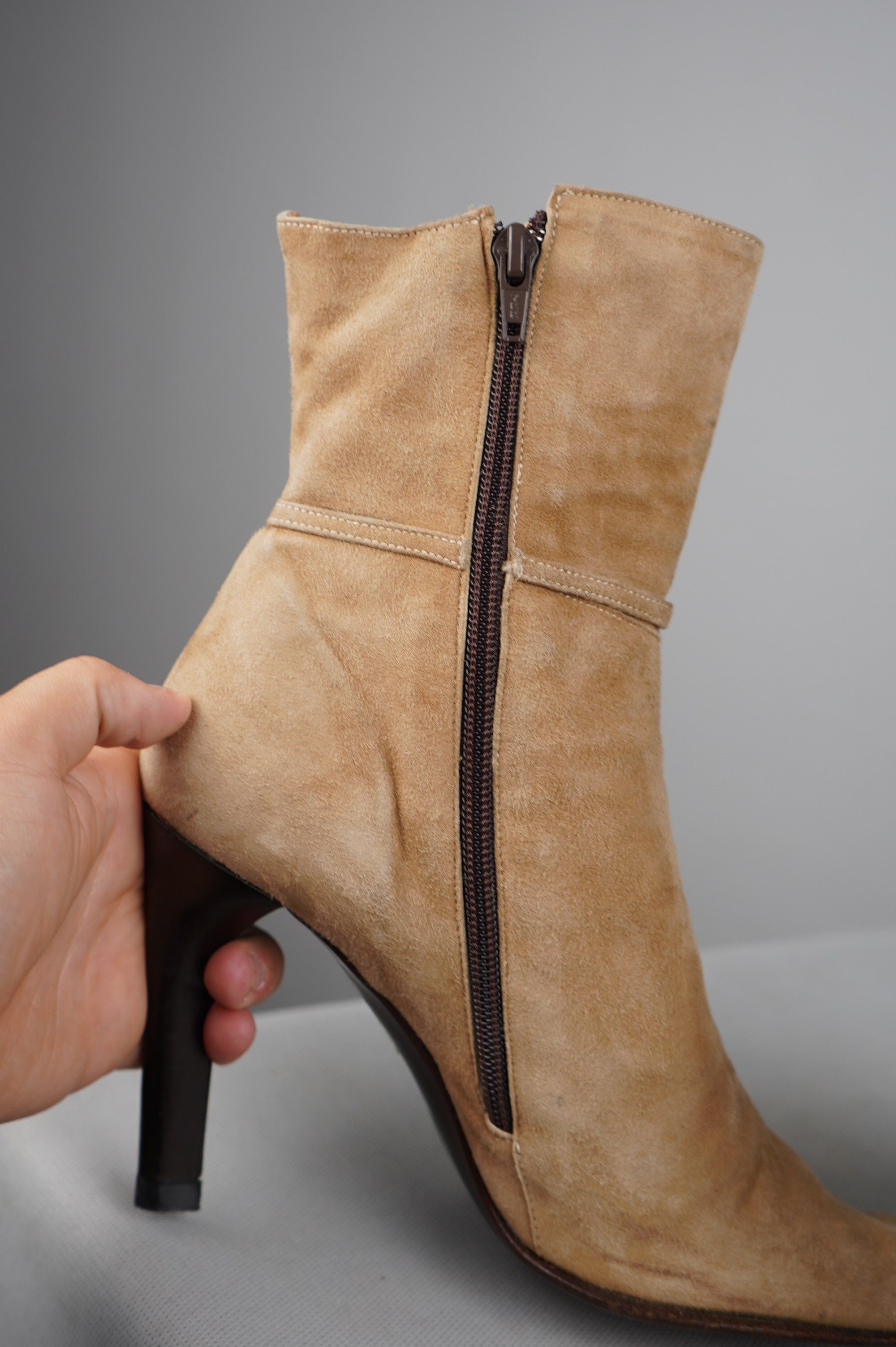Stivali vintage in vera pelle scamosciata n 38