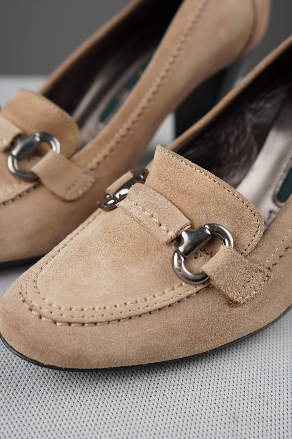 Tacchi vintage in vera pelle scamosciata n 39