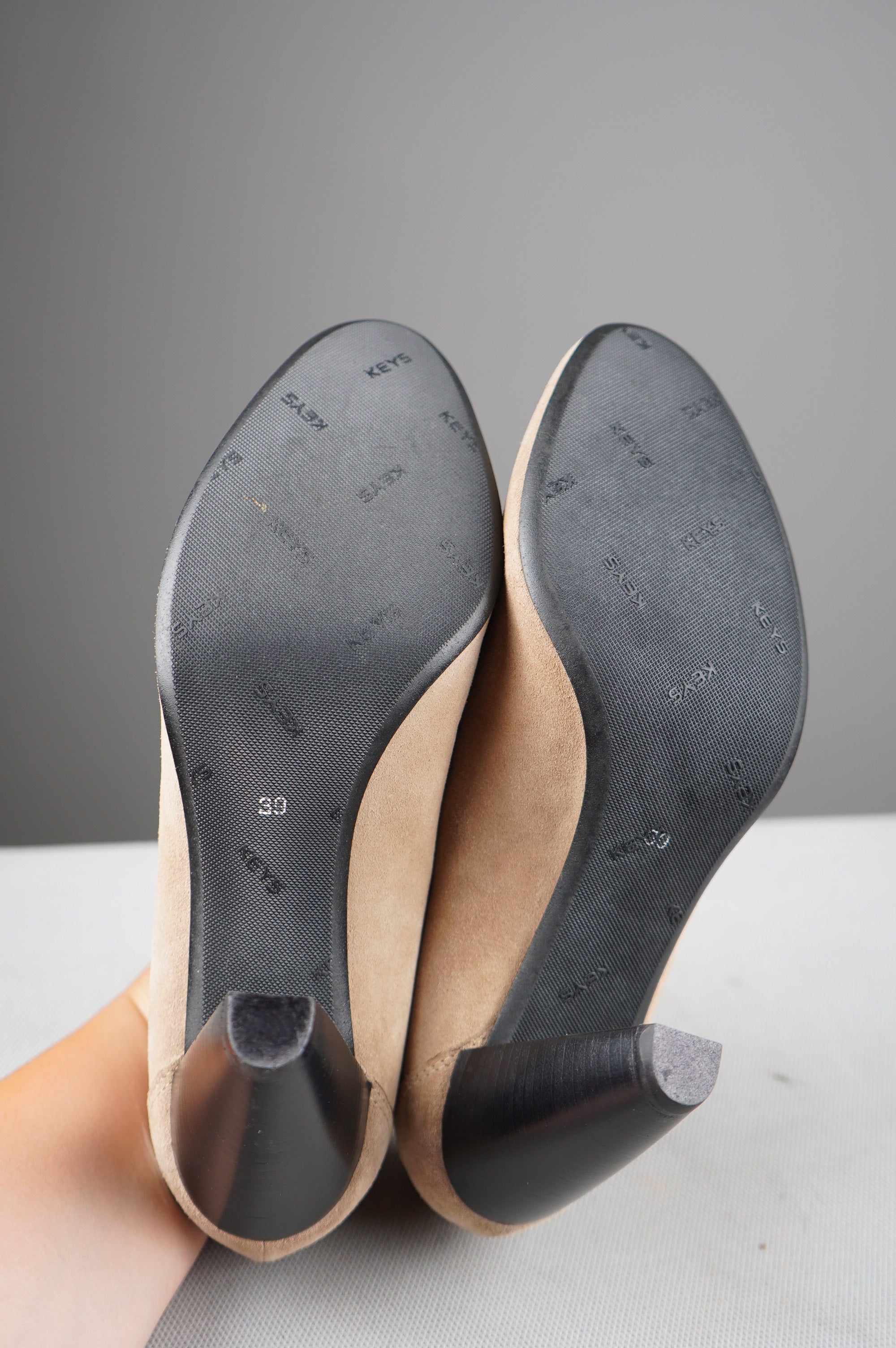 Tacchi vintage in vera pelle scamosciata n 39